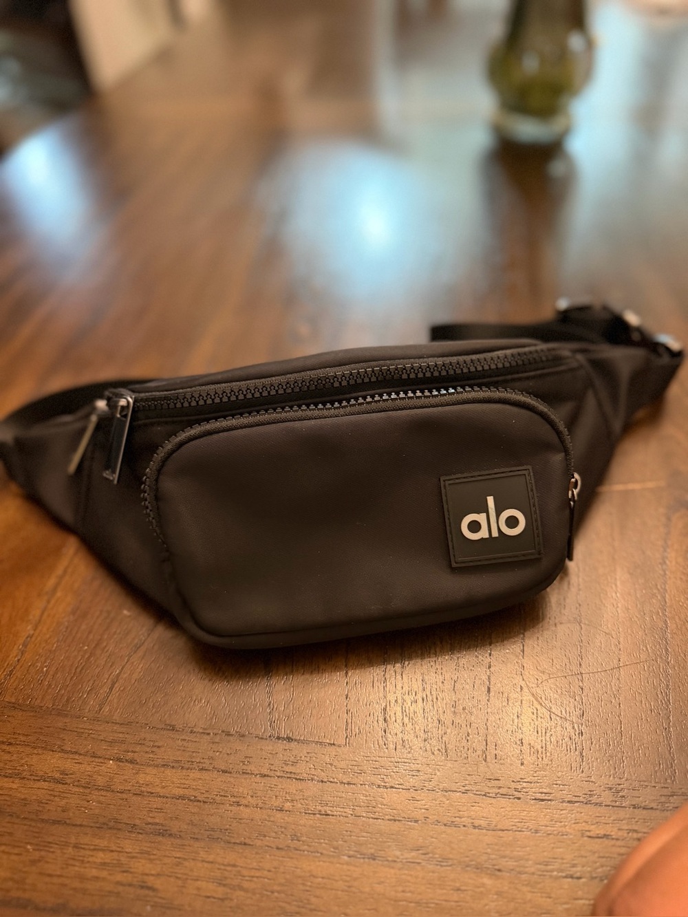 Alo Black Waist Pack like new